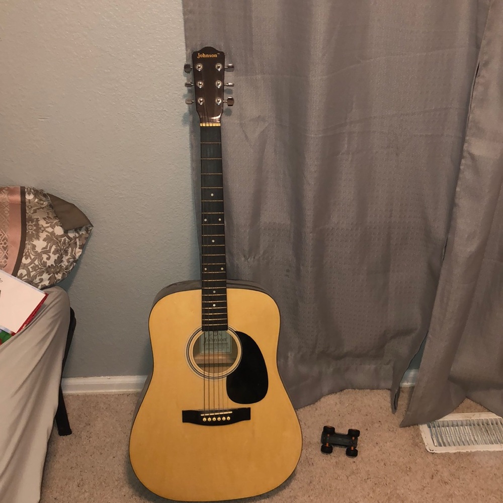 never used guitar !